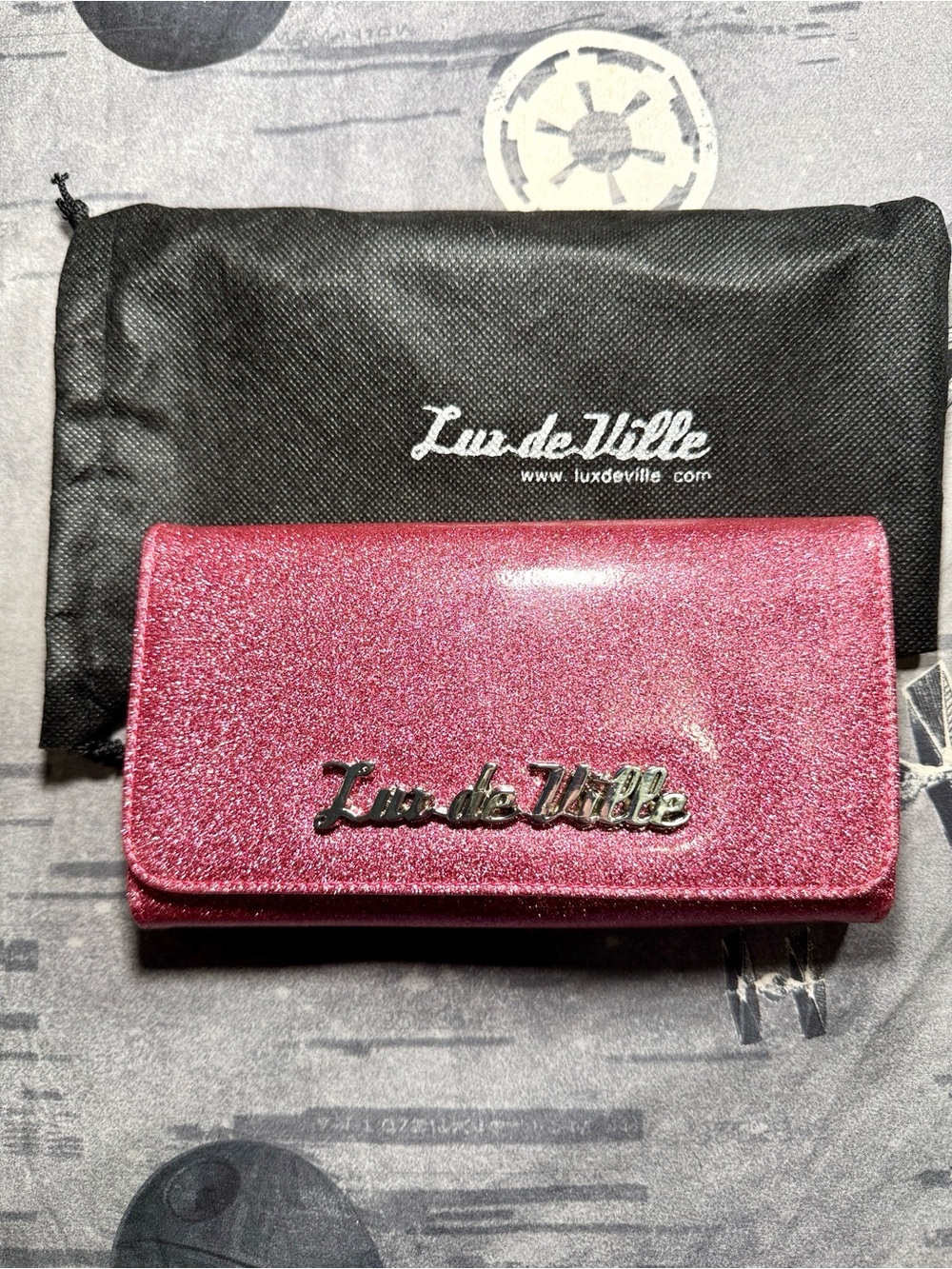 NWT LUX DE VILLE MISS LUXE PINK BUBBLE SPARKLE WALLET